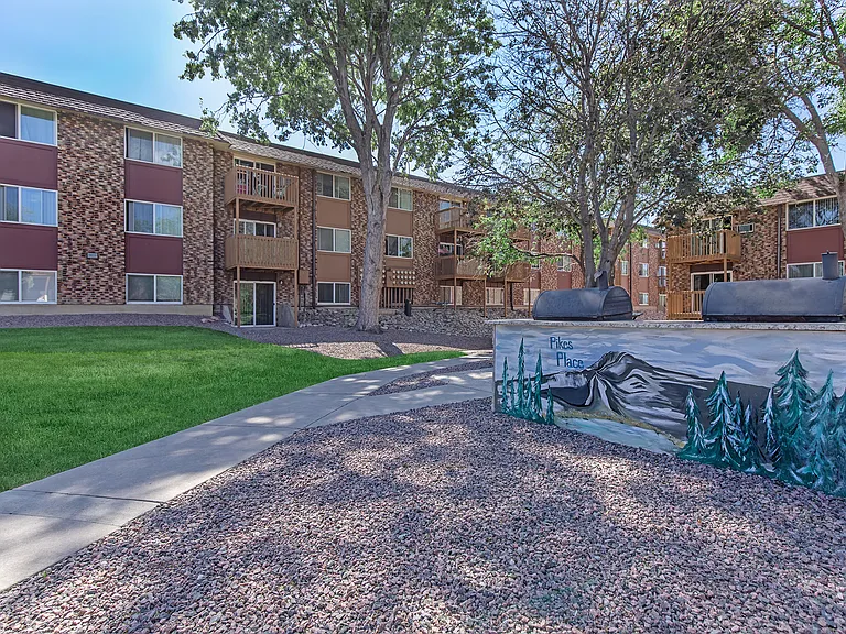 Come Home to Pikes Place on San Miguel — Photo 10