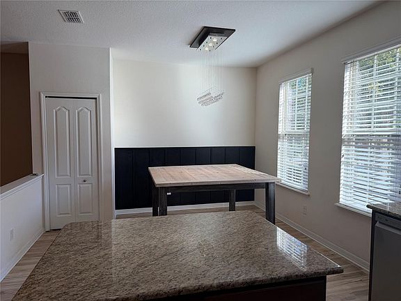 5th image of 4205 Regal Town Ln