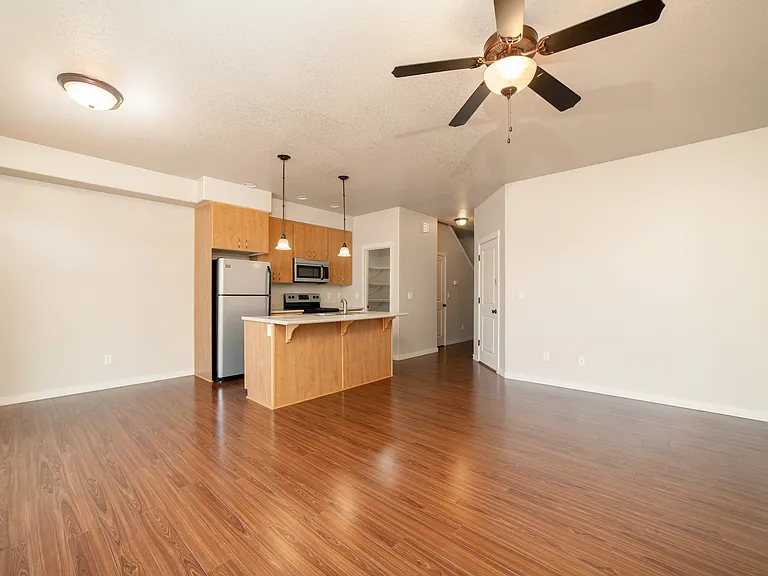 19795 Athena Ct — Photo 11