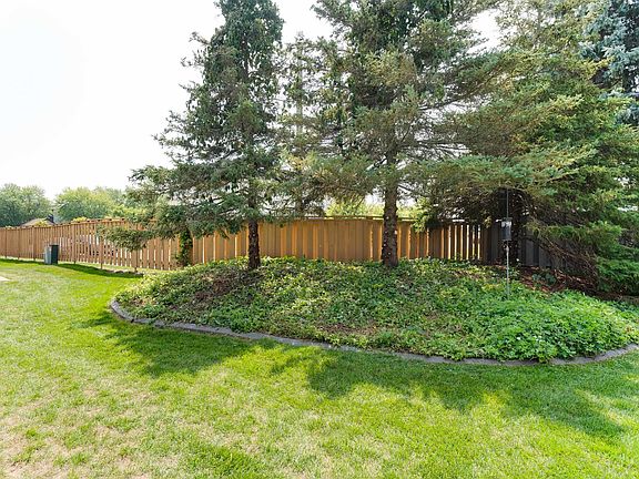 3rd image of 24 Village Homes Dr