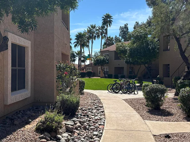 8787 E Mountain View Rd #1082 — Photo 30
