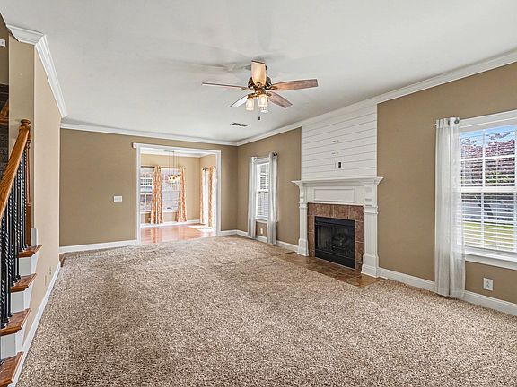 4th image of 5159 Starnes Dr