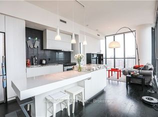 101 Charles St E #2304, Toronto, ON M4Y 0A9