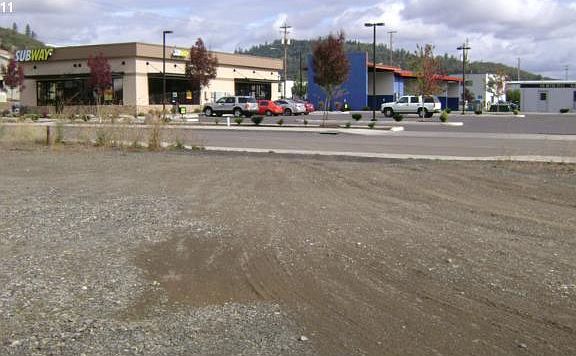 2nd image of 1929 NE Diamond Lake Blvd