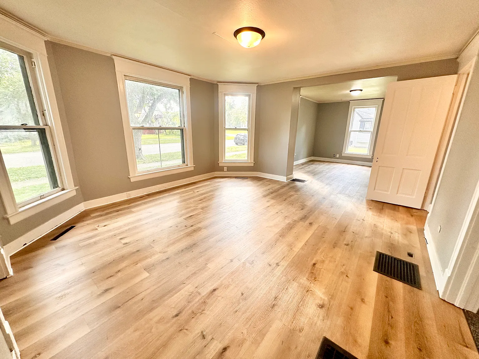 2 bed, 960 sqft, $1,150 — Photo 1
