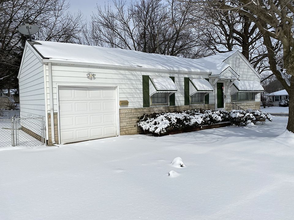 1st image of 1401 Golden Dr
