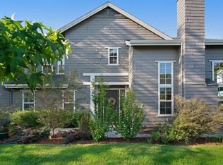 8 Channel Dr, Redwood City, CA 94065