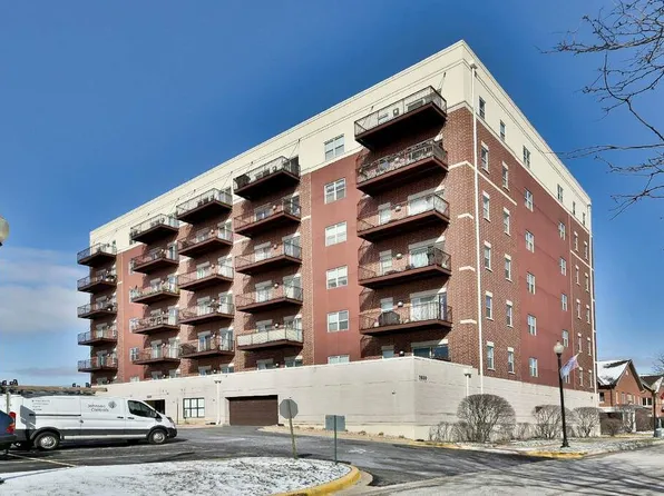 1650 Riverwoods Dr Unit 705, Melrose Park, IL 60160