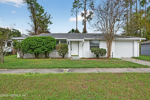 726 Perryman Ln W Photo 1