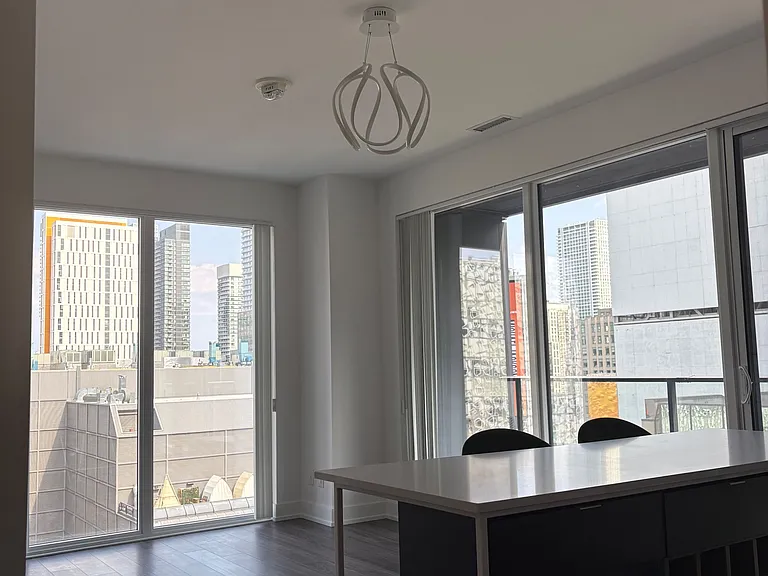 20 Edward St #904 — Photo 25