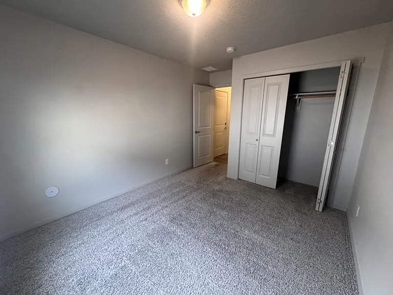 17611 E Maxwell Ave — Photo 9