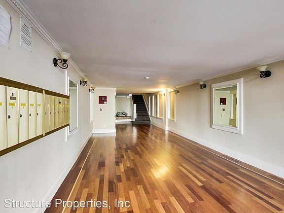 5th image of 1516 Larkin St APT 4