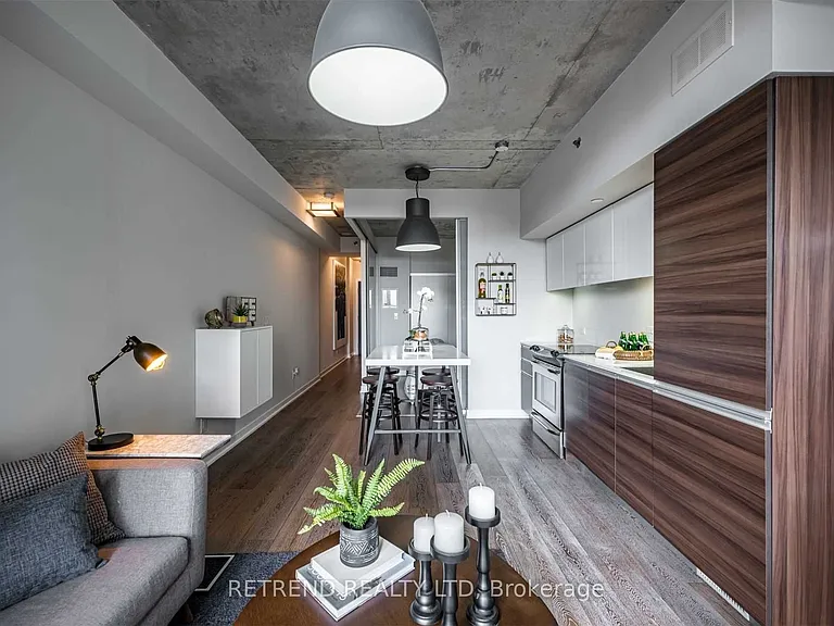 8 Gladstone Ave #413 — Photo 4