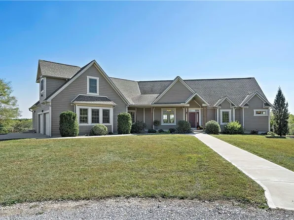 32301 W 206th St, Lawson, MO 64062