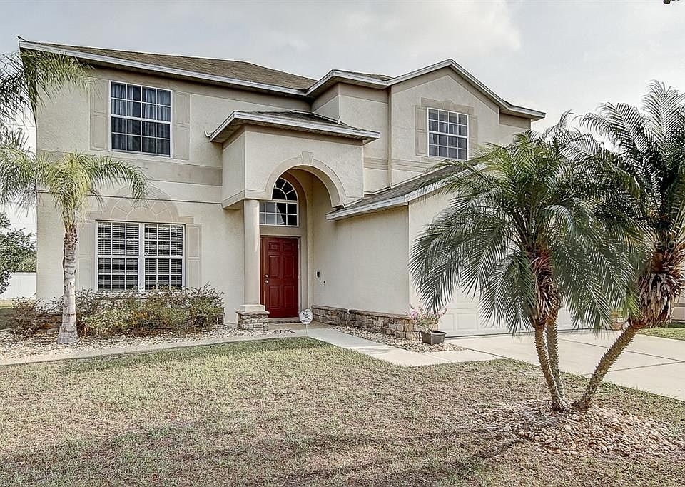 1st image of 8112 Carriage Pointe Dr