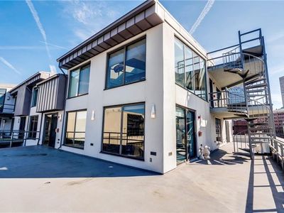 121 9th St PENTHOUSE 1, Pittsburgh, PA, 15222