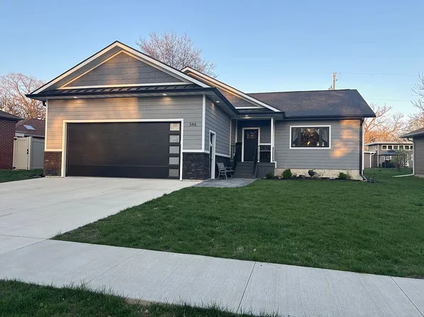 346 Sarah Ave, Iowa Falls, IA 50126