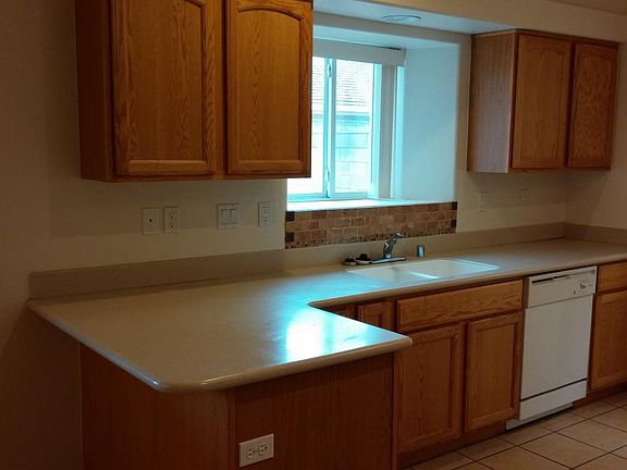 Kitchen top are corrian up graded