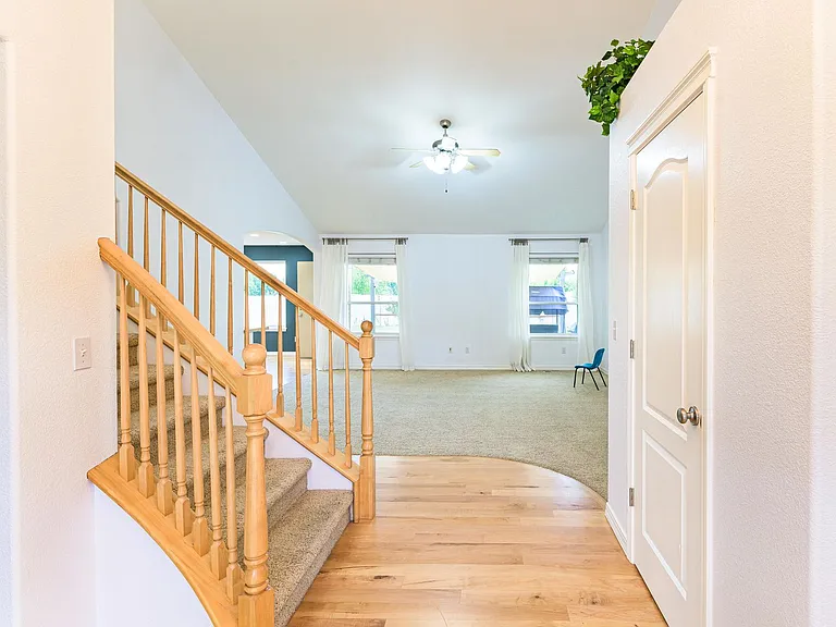 6296 S Blackoak Pl — Photo 2