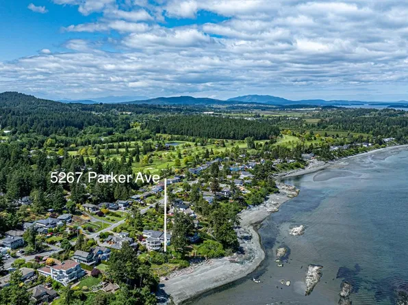 5267 Parker Ave, Saanich, BC V8Y 2N1