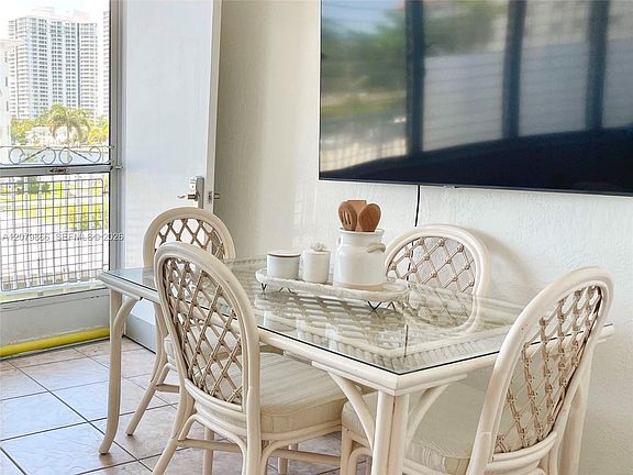 3rd image of 3177 S Ocean Dr APT 321