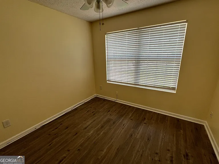 1229 Clearwater Dr — Photo 12
