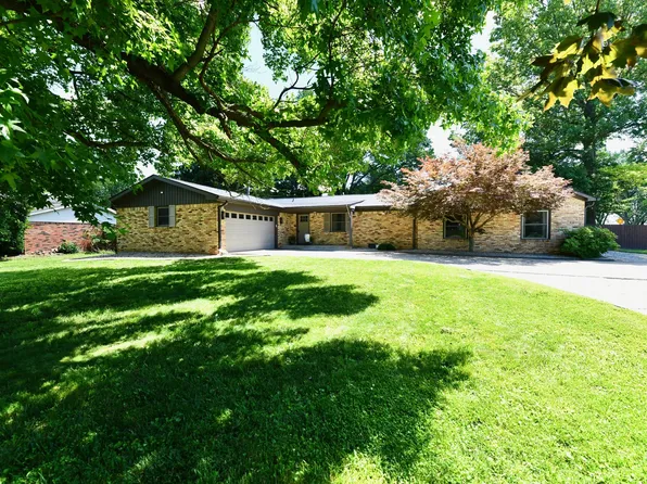 2999 Woodside Dr, Plainfield, IN 46168