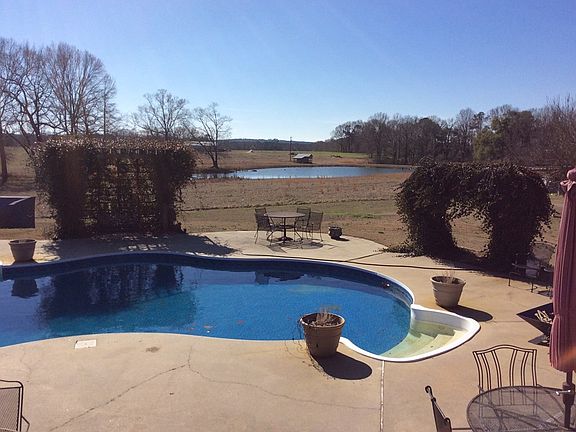4th image of 644 County Road 2282