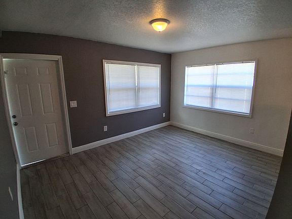 5th image of 8511 N Seminole Ave