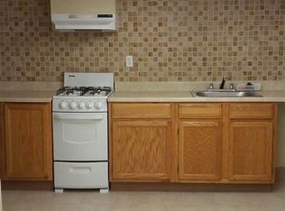 2855 Winton St, Philadelphia, PA 19145