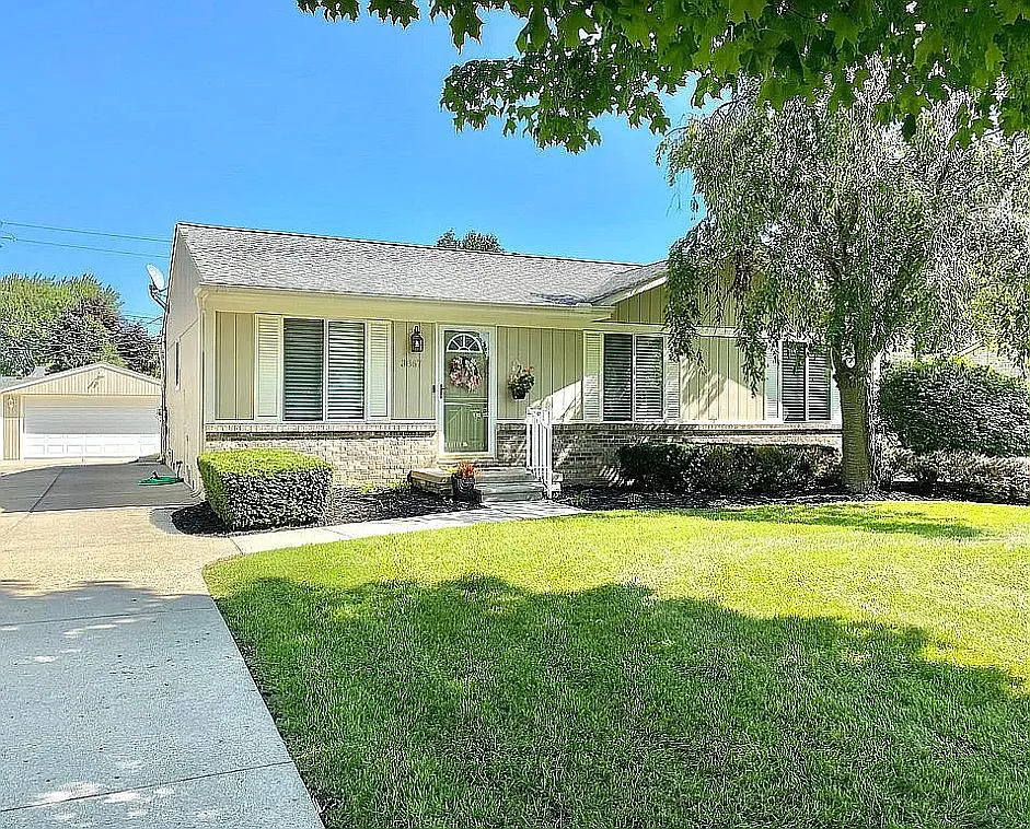 3867 Cone Ave photo 1