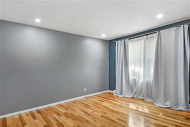 4110 W 47th Ter — Photo 6