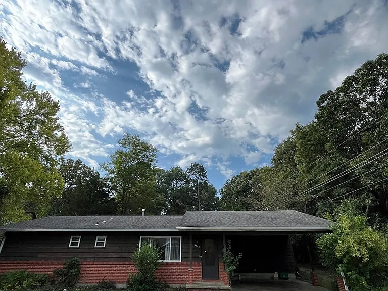 1447 W Mount Comfort Rd — Photo 2