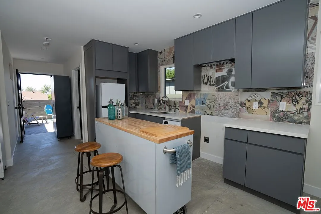 Studio, 1.0 bath, 540 sqft, $3,200 — Photo 4