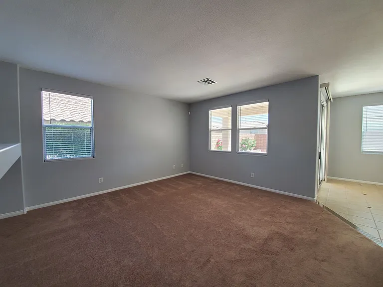 11077 Crystal Crest Ct — Photo 7