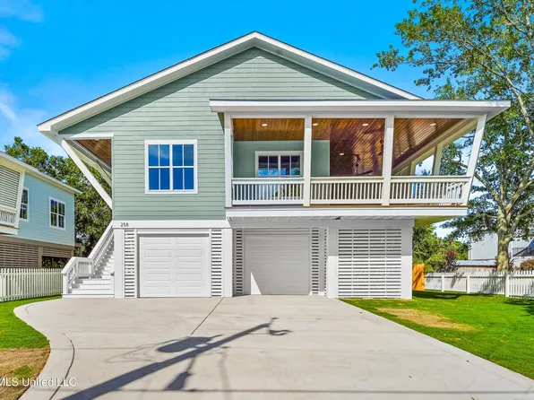 258 Clark Ave, Pass Christian, MS 39571