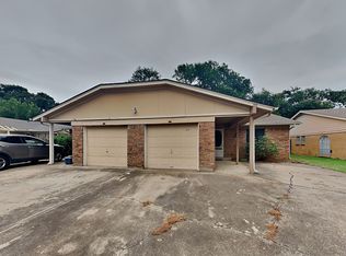 712 Billie Ruth Ln, Hurst, TX 76053