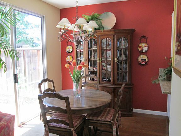 5th image of 384 Kincora Ct