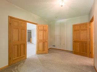 4359 Bent Tree Ln, Eagan, MN 55123