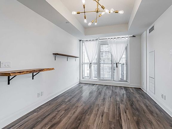 3rd image of 17 Zorra St Unit 812