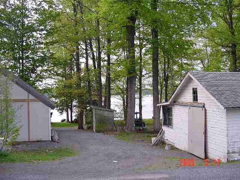 3rd image of 3071 PARKWOOD