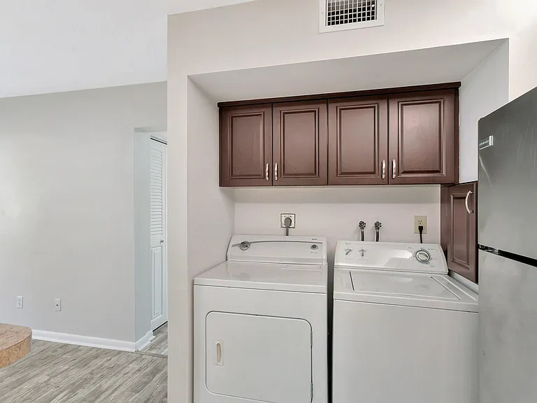 3530 E Gardens East Dr #B — Photo 25