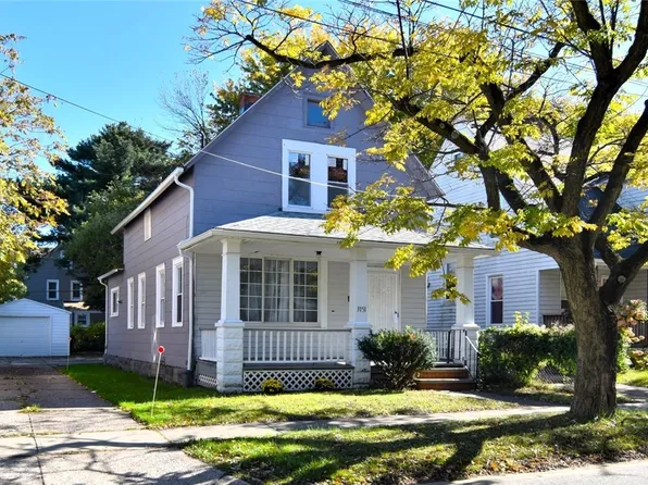 3151 W 92nd St, Cleveland, OH 44102