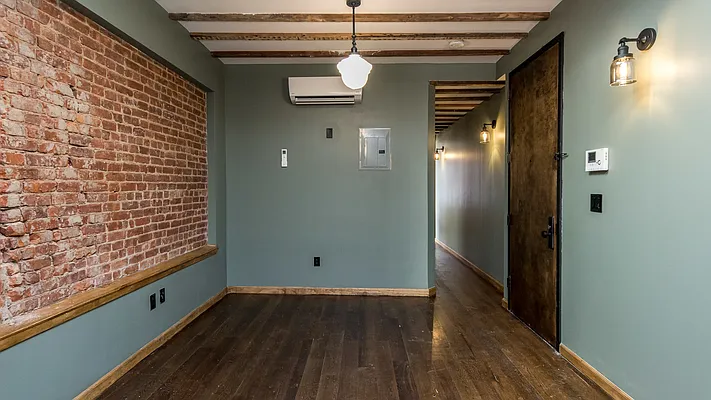 Rented by Nooklyn NYC LLC | media 24