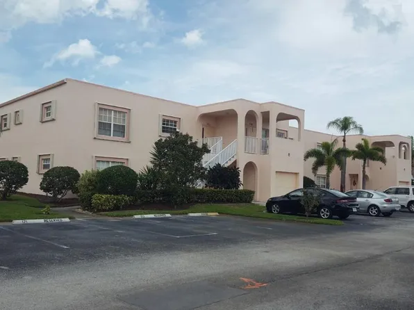2082 SE Wild Meadow Cir, Port Saint Lucie, FL 34952
