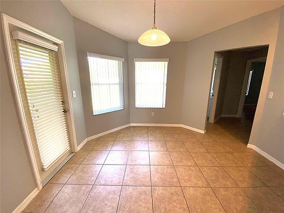 2nd image of 100 WOOD HAVEN DRIVE