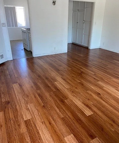 1915 W. Florence Ave. — Photo 11