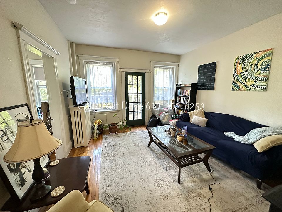 1st image of 15 Egremont Rd APT 3