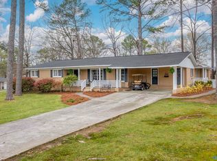 237 Brookhaven Dr, Gadsden, AL 35901