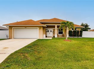 402 SE 14th Terrace Cpe, Coral, FL 33990
